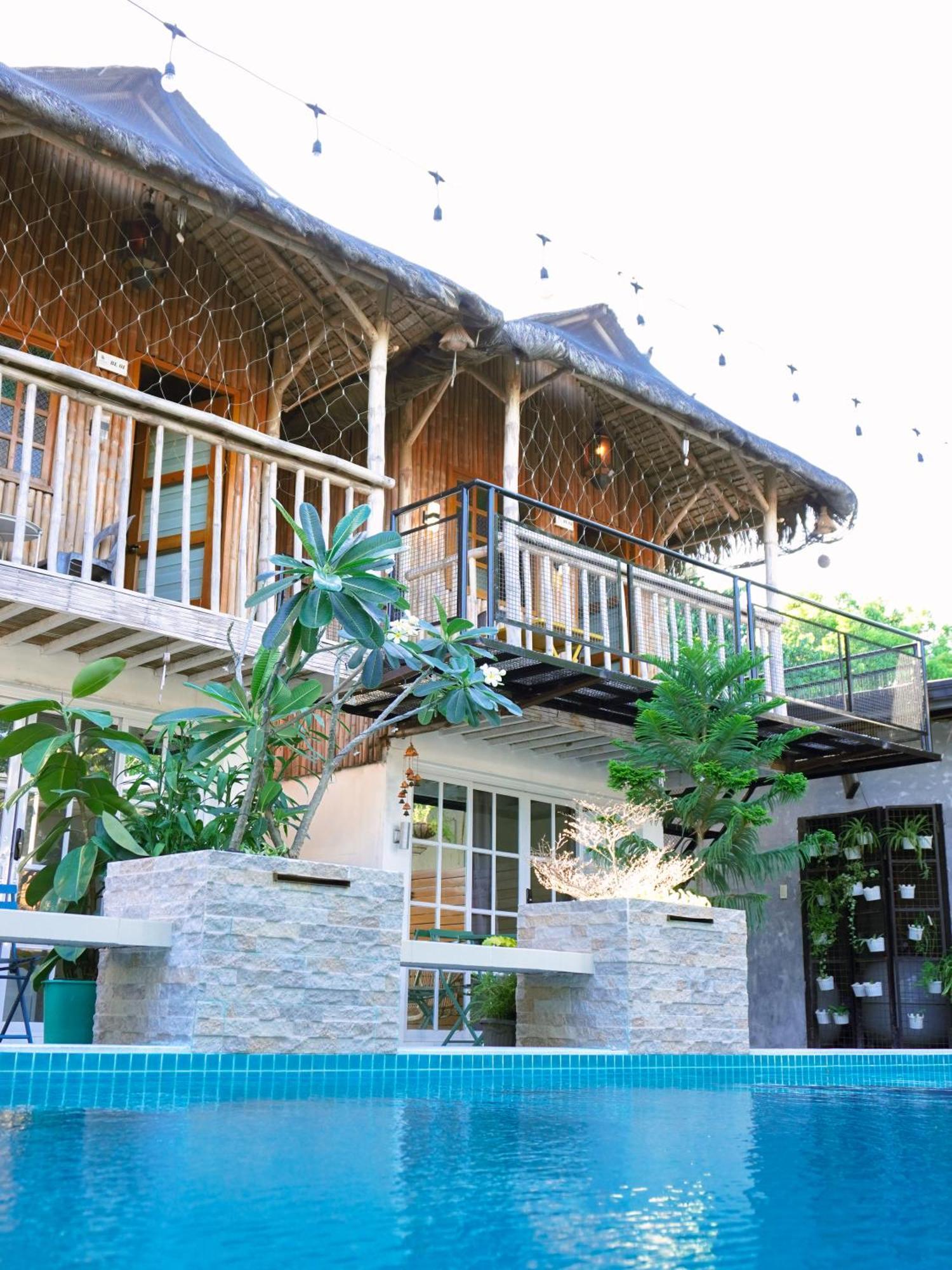 Urban Oasis Resort, Tarlac Exterior photo