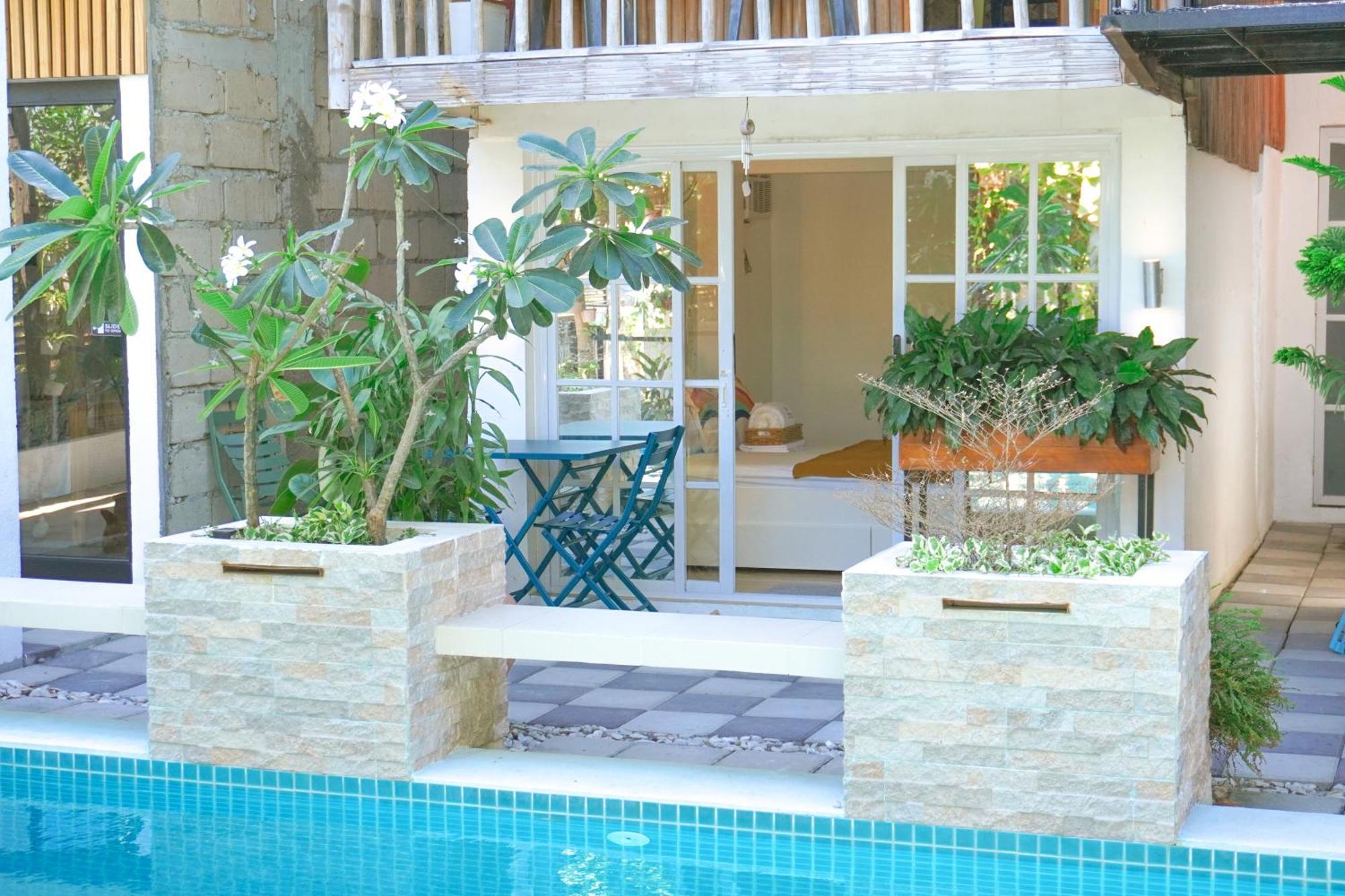 Urban Oasis Resort, Tarlac Exterior photo