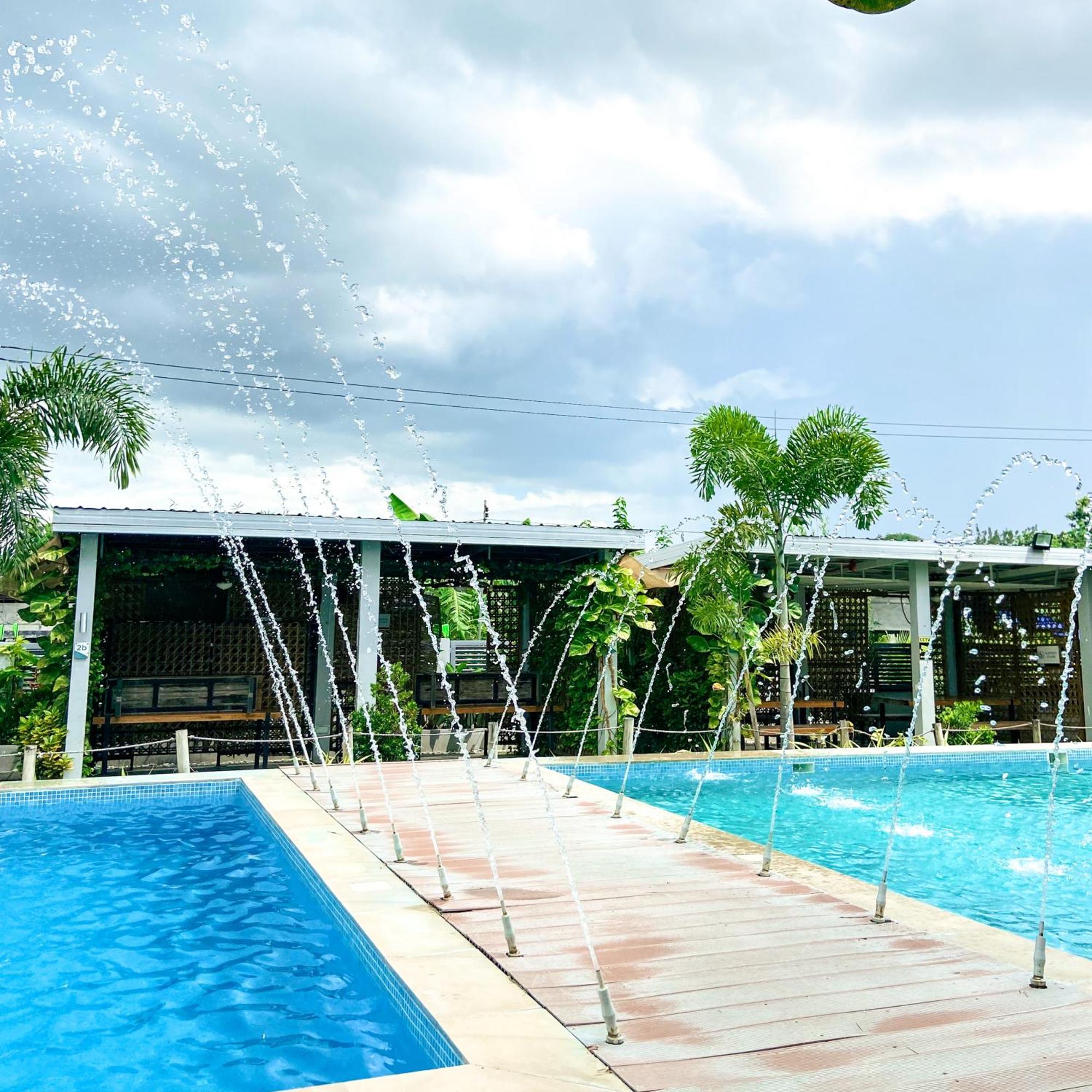 Urban Oasis Resort, Tarlac Exterior photo